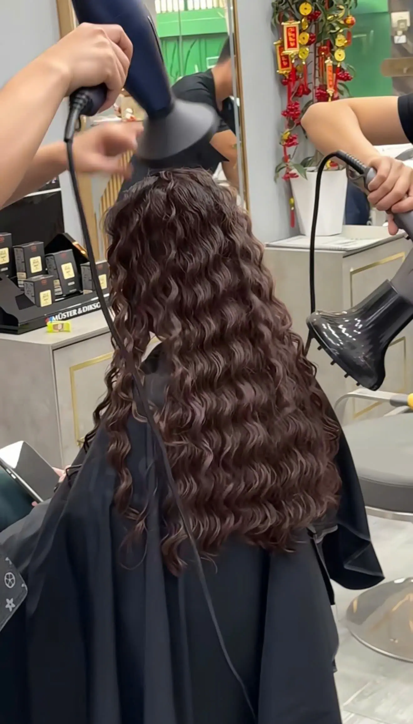 Hair Salon Trung